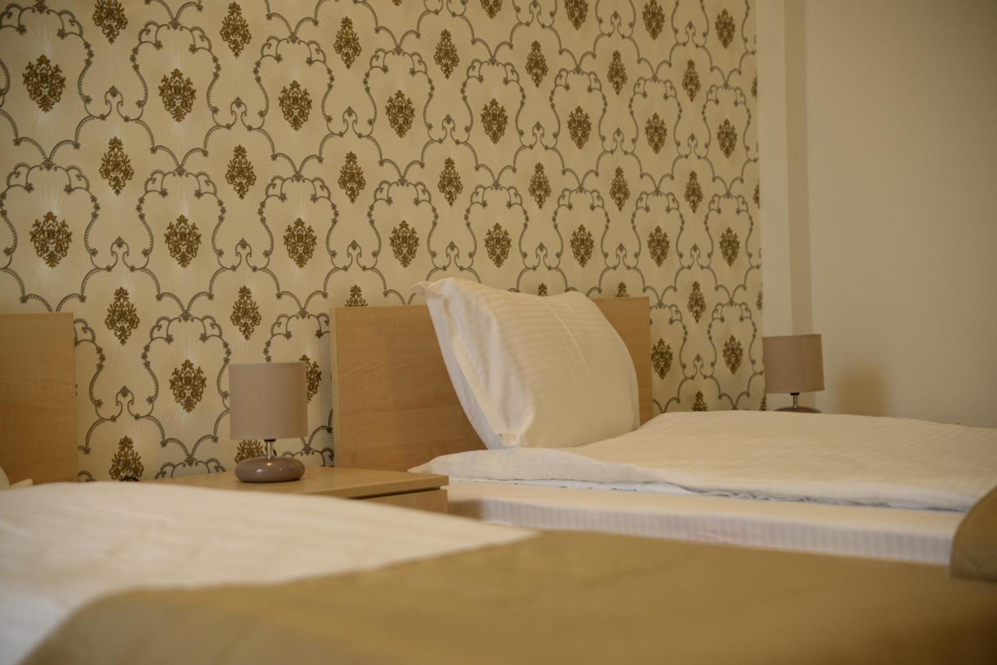 Hotel Story Târgu Jiu Chambre photo
