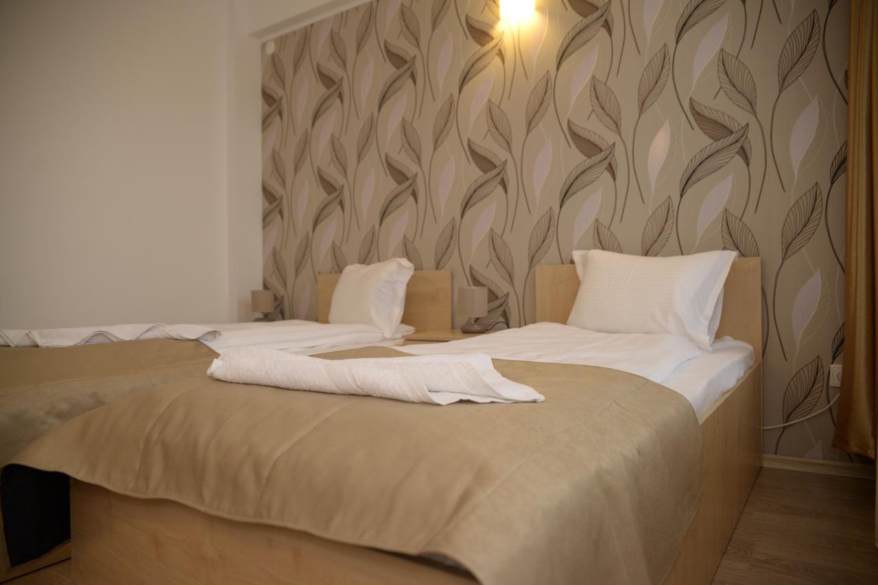 Hotel Story Târgu Jiu Extérieur photo